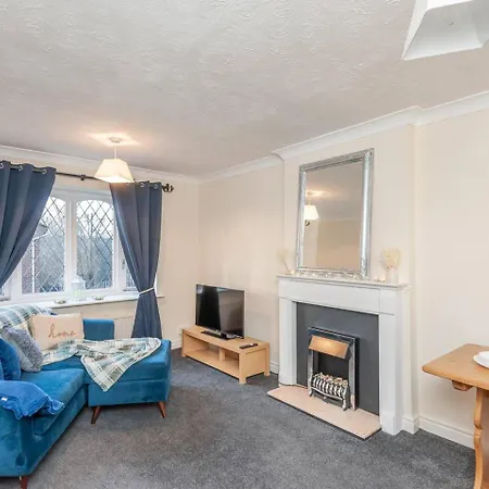 Апартаменти Cosy Haven Next To White Rose Shopping Centre - Pass The Keys Лідс